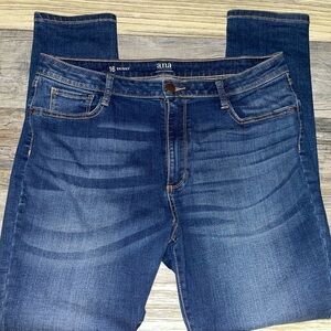 Women’s a.n.a Jeans.